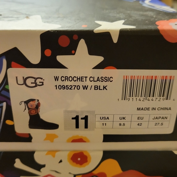 Ugg Classic Crochet Flower Power Boots - Picture 10 of 10